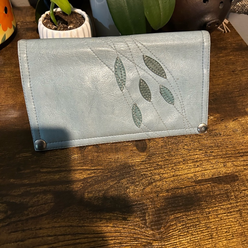 Beautiful Queen Bee wallet.